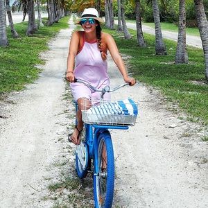 Pink pitusa cover up